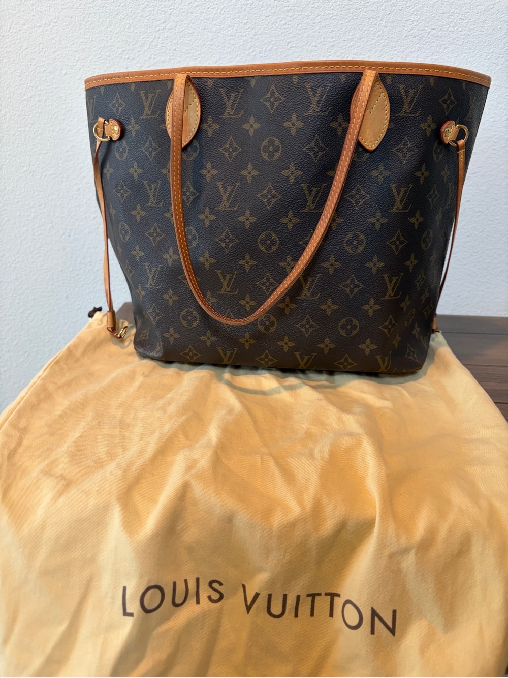 AUTHENTIC Louis Vuitton
Monogram MM Neverfull